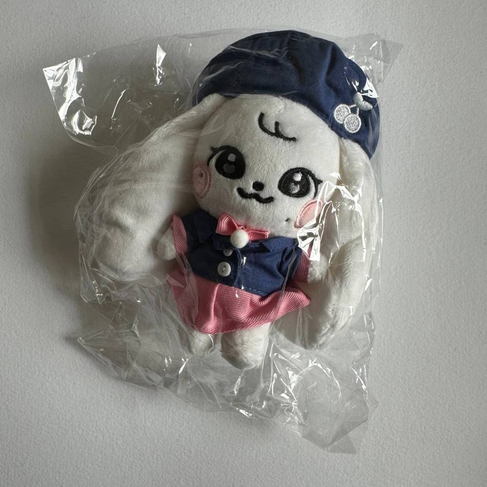 2025 IVE X MINIVE 'SCHOOL MINIVE' POP-UP OFFICIAL MD - MINIVE